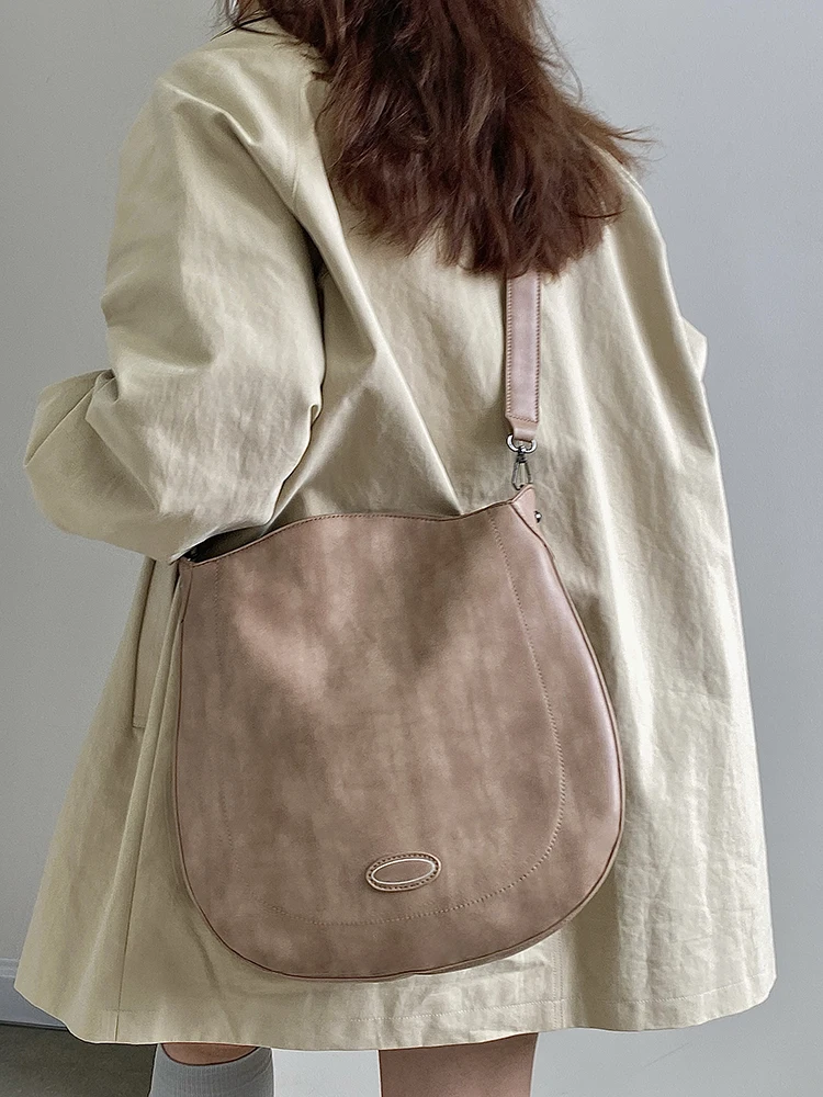 

Personalized Women's One Shoulder Bag French Design Sense Maillard Large Capacity Handbags Autumn New PU Crossbody Bags