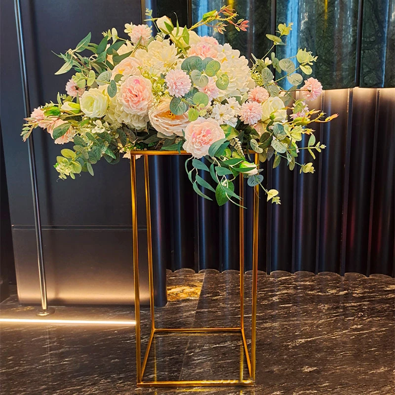 Metal Vases Delicate Table Vase Flowers Rack Wedding Centerpieces Column Stand  Event Party Home Decoration