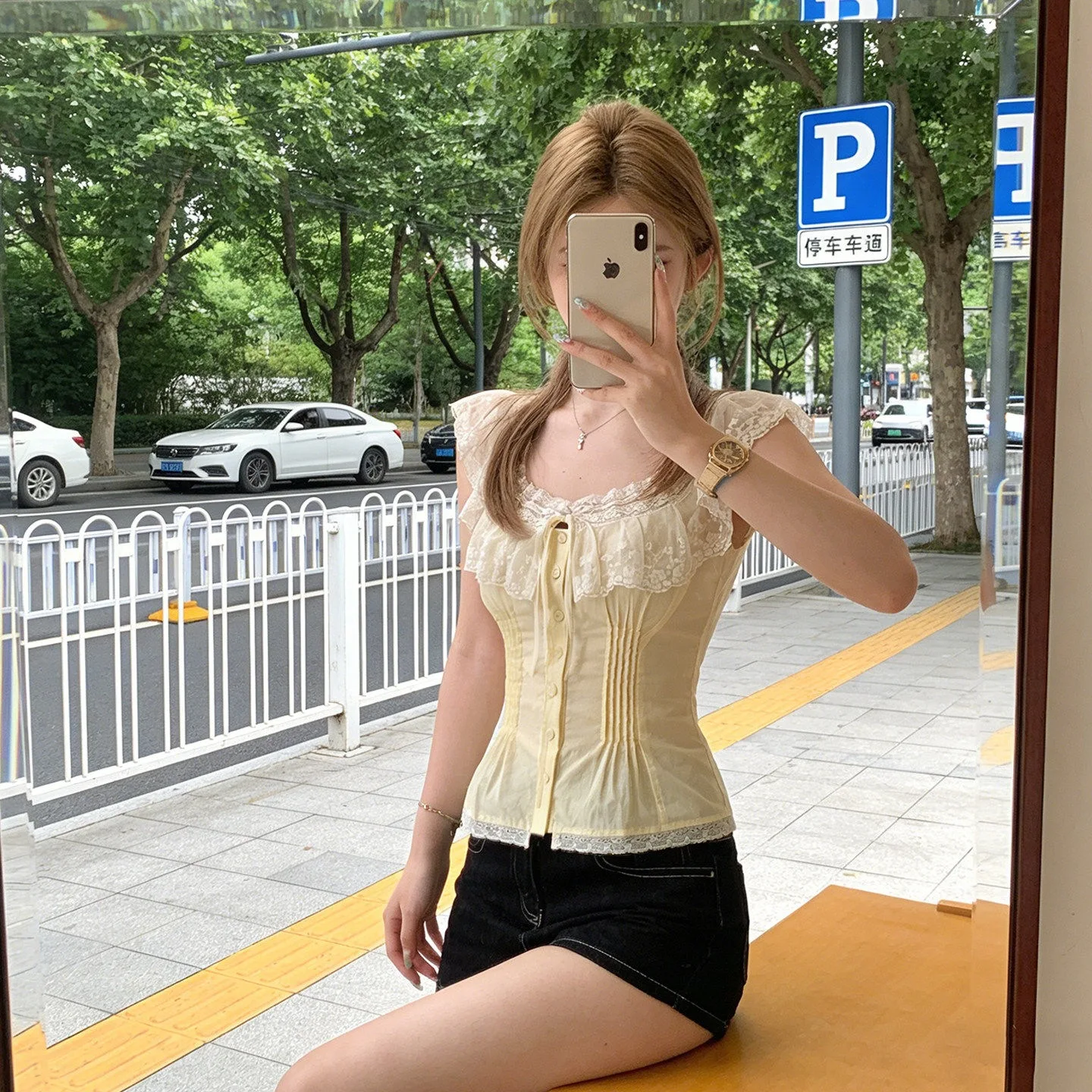 

2026 New Summer Women's White Floral Pure Desire Style Lace Shirt Multi Way Wear Off Shoulder Top Fashion Elegant Casual Blouse