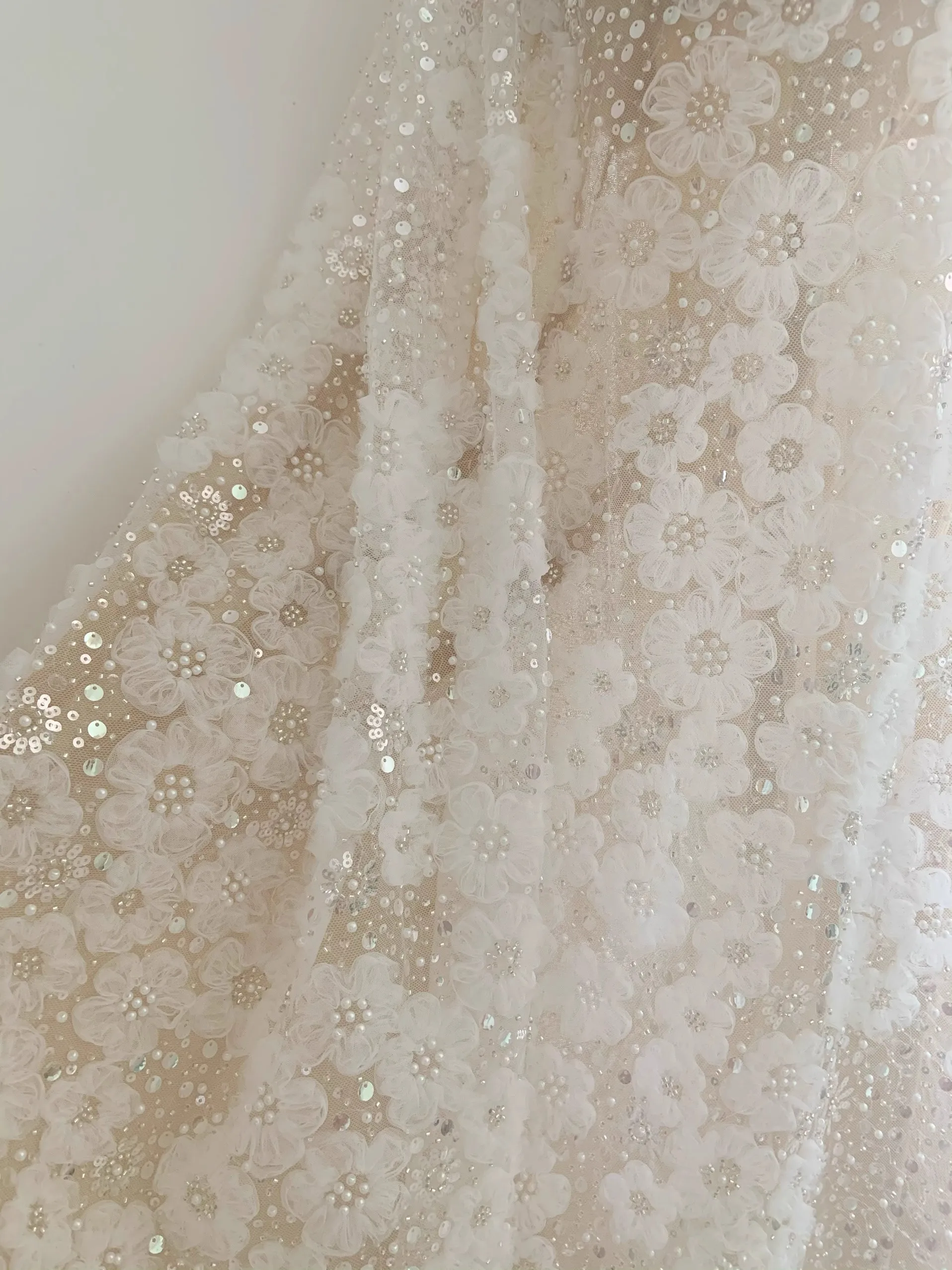 1yard Beautiful Wedding dresses,dance costumes stage fabrics for sewing,luxury 3D flower nail bead sequin fabric