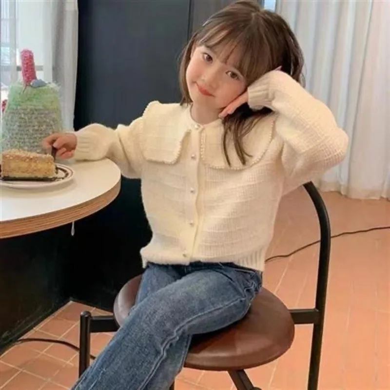 

Girls' 2025 Spring New Korean Style Stylish Cardigan Knitwear with Ruffled Neckline, Fashion Sweater for Children