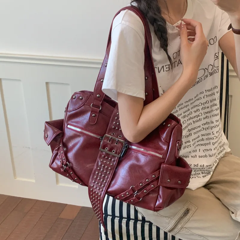 Retro Rivet Motorcycle Underarm Bag Large Capacity Designer Spicy Girl Shoulder Bag Fashion Commute Crossbody Handbag