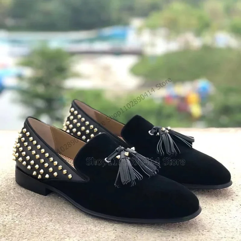 

Black Leather Tassels Gold Rivets Decor Flock Loafers Fashion Slip On Men Shoes Luxury Handcraft Party Banquet Men Casual Shoes