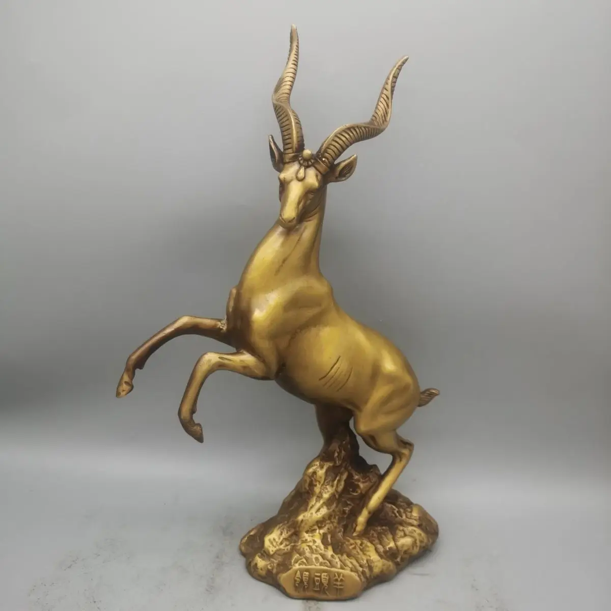 Leader sheep zodiac sheep goat Statue Sculpture Figurines Home Garden Decoration Statues For House