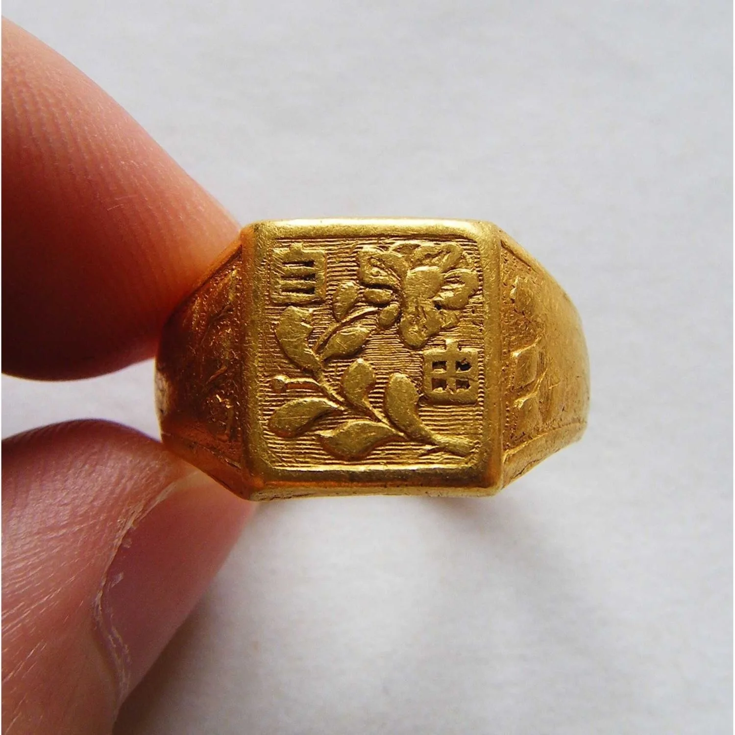 

Retro Gold Color Revolt Spirit Rings Chinese Characters Freely Adjustable Rings for Women Jewelry Accessories Gifts
