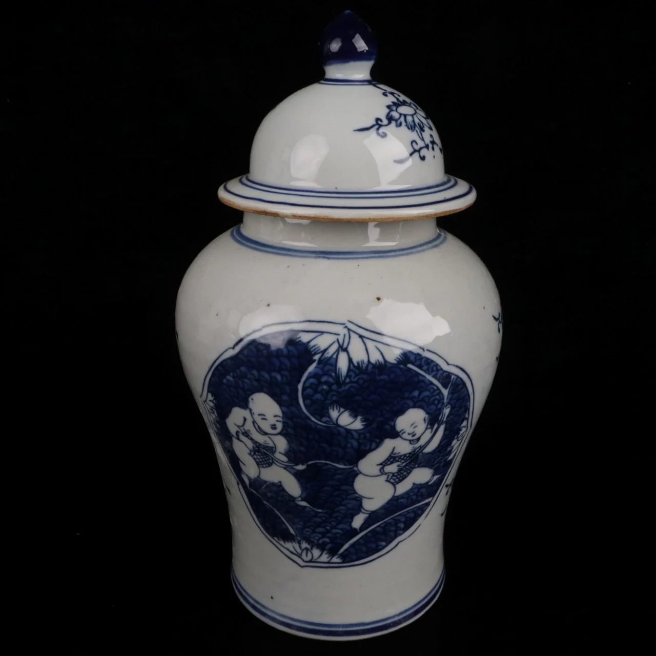 Jingdezhen Blue and White Lotus Child Pattern General Pot Antique Porcelain Decoration