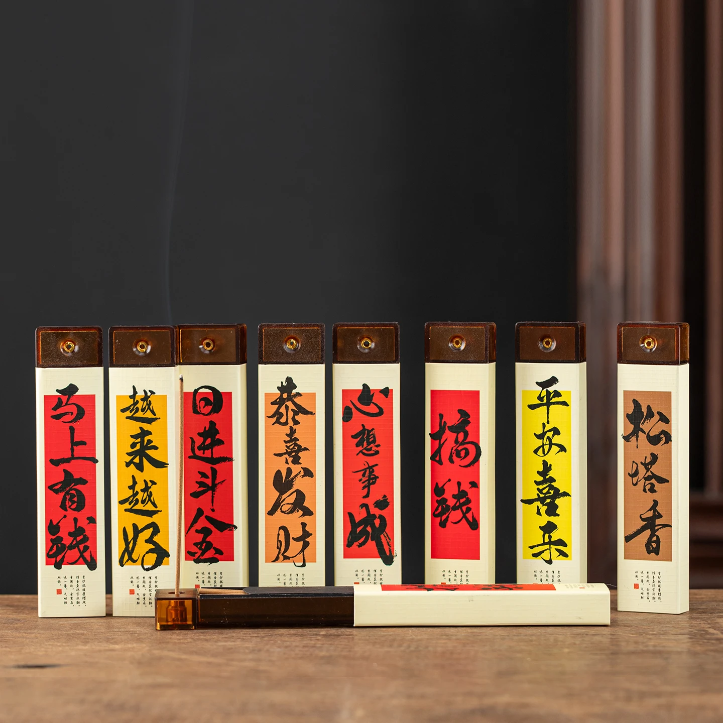 40Pcs Incense Sticks, New Pocket-Sized Incense Sticks, Herbal Chinese Medicine Sandalwood and Agarwood Portable Incense Sticks, Suitable for Indoor and Outdoor Camping, Gardens, Swimming Pools, Study Rooms, Tea Rooms, Living Rooms, Offices, Long-Lasting Fragrance, Strong Scent, Can Freshen and Purify the Air