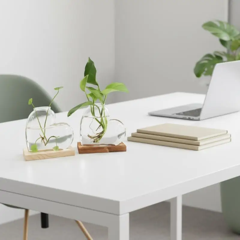 Transparent Hydroponic Glass Vase Wooden Stand Decorative Love Shaped Vase Minimalist Plant Propagation Station Living Room