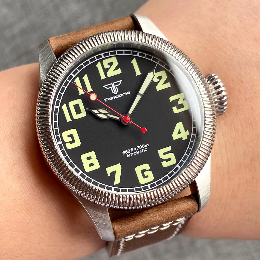 

39mm Tandorio Pilot Automatic Watch Men NH35 Movt Red Hand Sapphire Big Crown Aviator Retro Wristwatch Leather Band