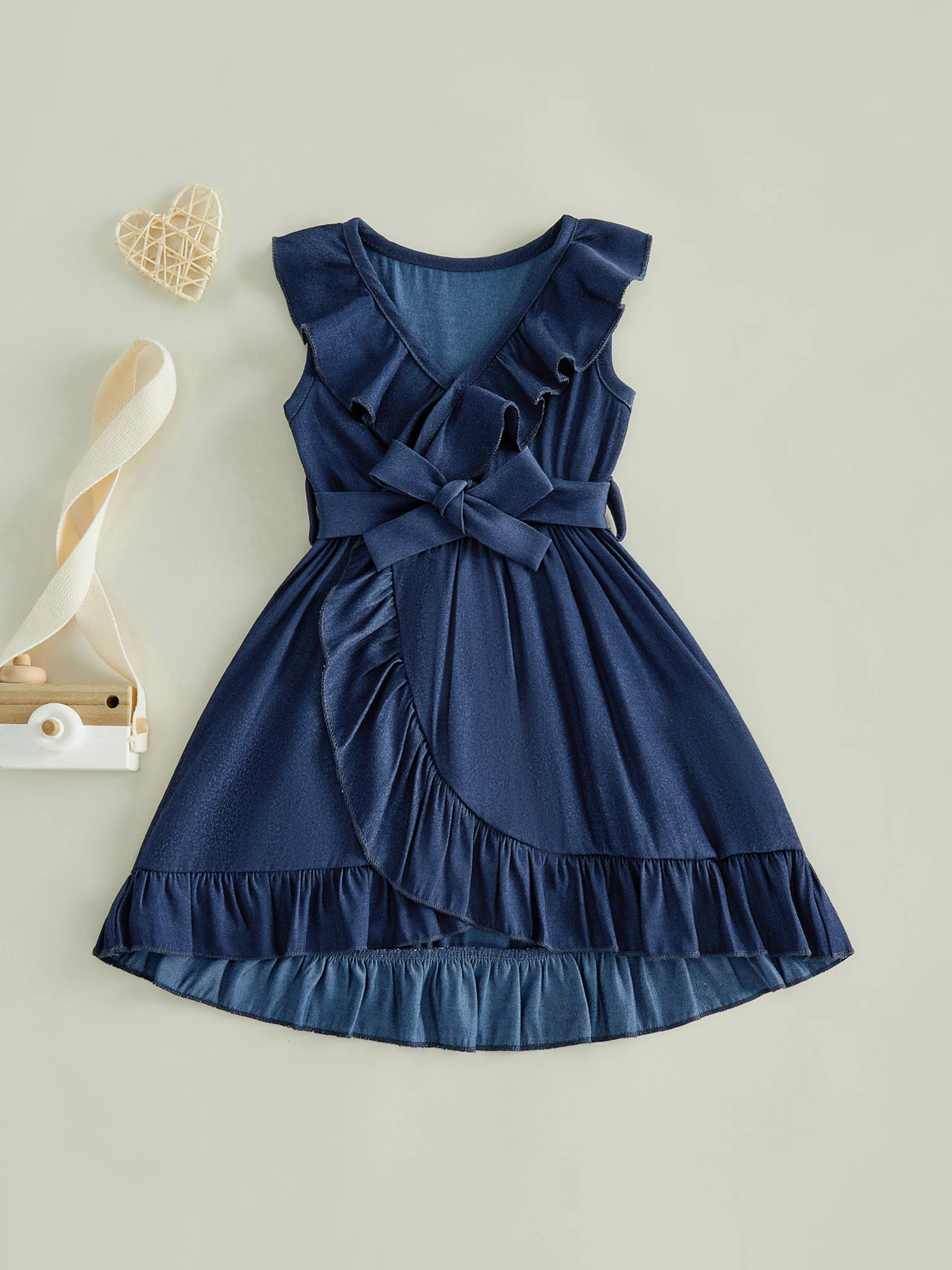 

Очаровательное хлопковое платье А-силуэта для девочек с цветочным принтом, без рукавов, с V-образным вырезом, оборками и поясом-бантом, для летних пляжных вечеринок