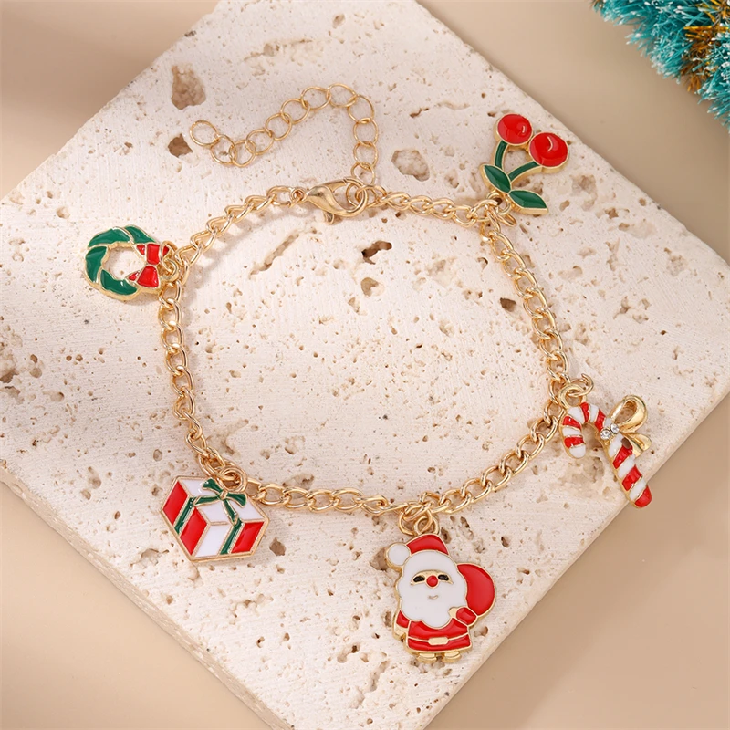 Modisches Weihnachtsarmband für Damen, Metallarmband mit Weihnachtsmann-, Baum- und Rentier-Anhängern, Mädchenarmband, Neujahrsfest-Schmuck, Geschenkidee – Detail 6