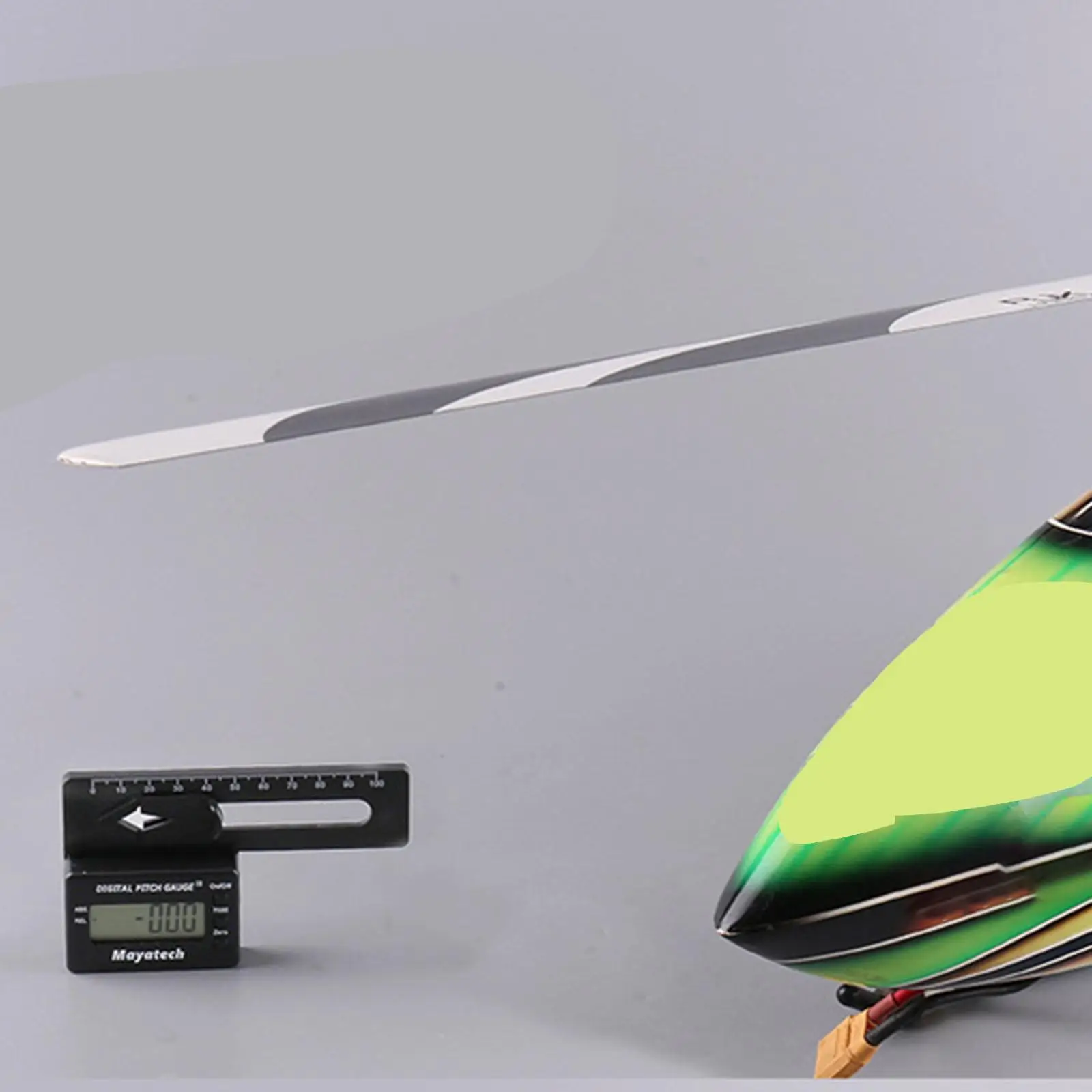 

Электронный цифровой датчик шага для съемного измерительного инструмента для радиоуправляемого вертолета