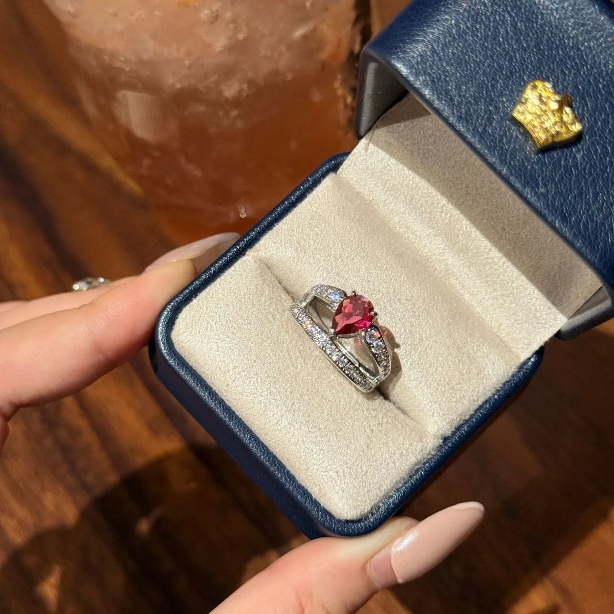 Water droplet double-layer wedding ring, delicate red diamond jewelry for women, high-end and elegant daily accessories X2922