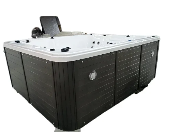 Luxury Acrylic  Whirlpool Outdoor Spa For 5-6 Person