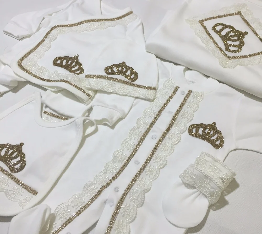 100% Cotton Fabric Knitted Wholesale Custom Long Sleeve Babyshower Custom 2022 New Born Baby Set 10 Pieces With Jeweled Crown