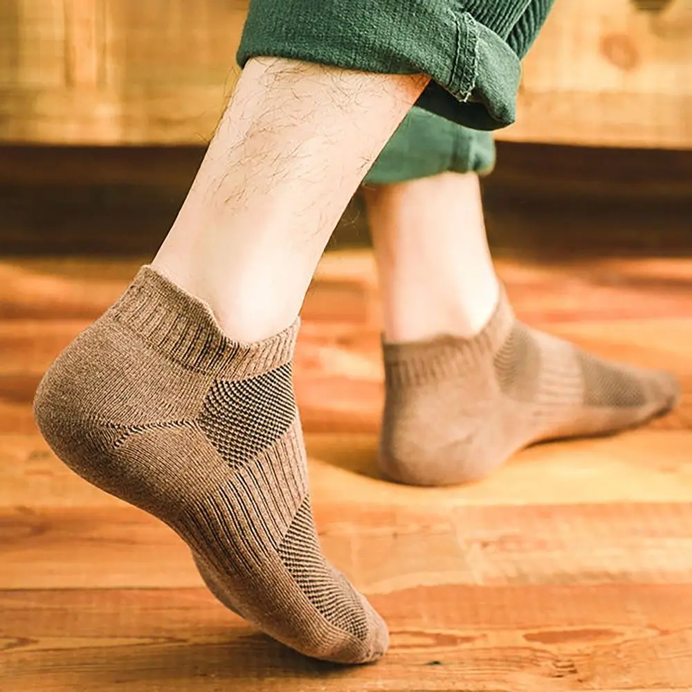 جوارب رياضية ملونة من شبكة التهوية للرجال ، تمتص العرق ، الأذن المرفوعة ، الكفة المنخفضة ، القصيرة ، الأولاد ، 10 أزواج