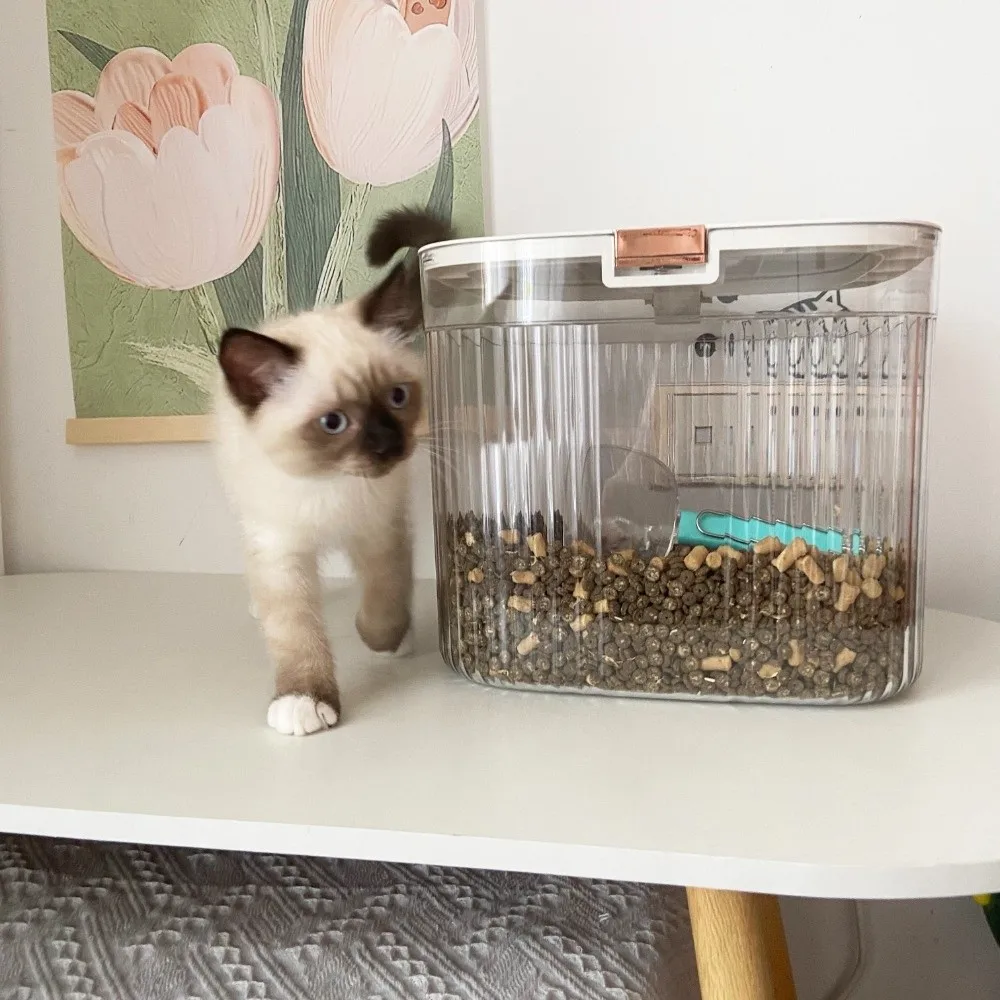 

Flip Cover Dog Food Storage Container Sealed Transparent Cat Dry Food Box Plastic Large Capacity Pet Food Storage Barrel