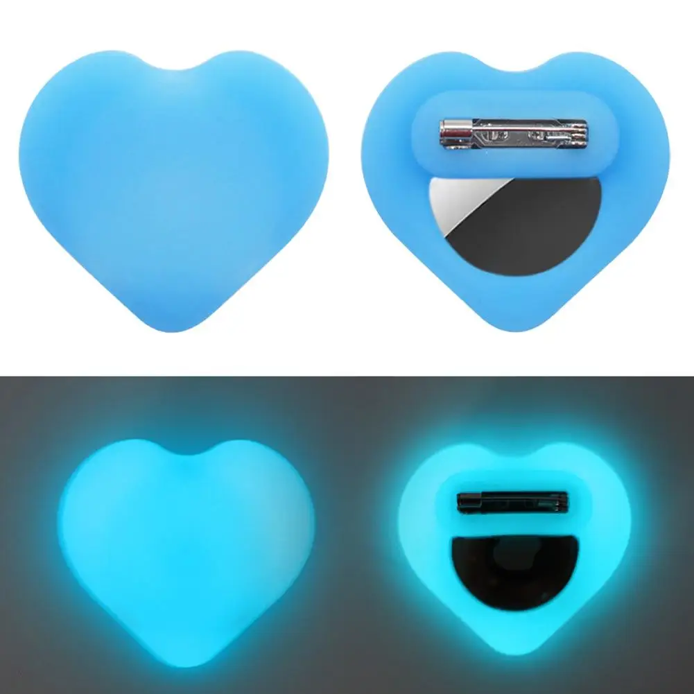 Silicone Case for airtag Invisible Pin Love Heart Protective Cover Shell Anti-scratch Anti-lost Device Buckle Cover