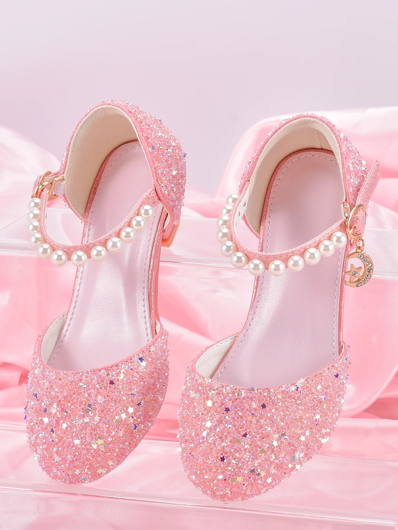 

Girls' Princess Style High Heel Shoes With Shiny Star Pendant Decoration, Suitable For Dress And Birthday Party