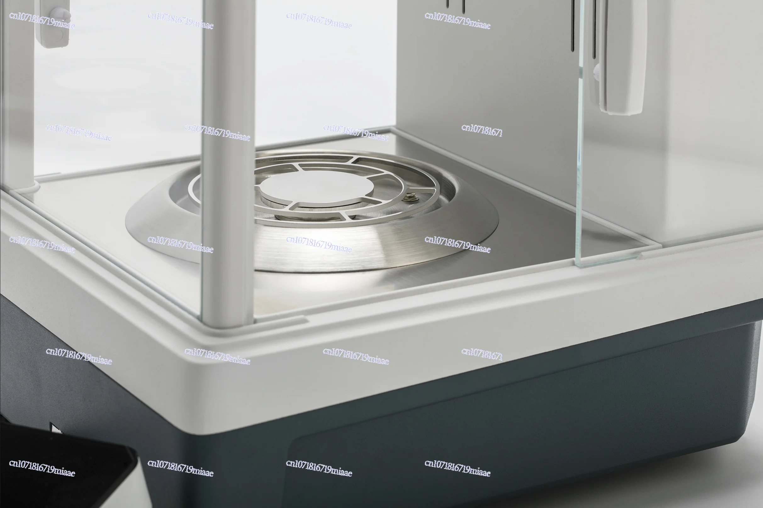 High-precision 0.1mg 0.01mg digital electronic analytical balance for laboratory use