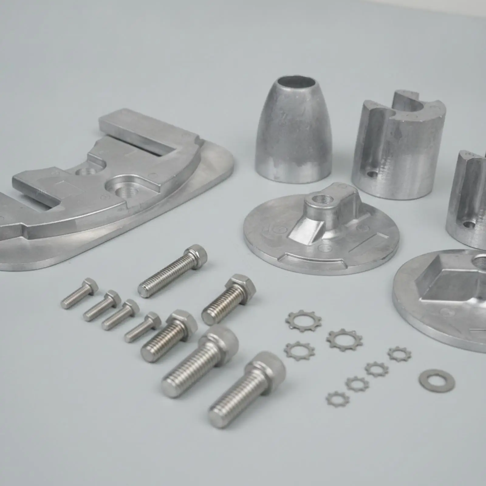 Aluminum Alloy Engine Cover Protection Kit Compatible with Mercruiser III Sterndrive 2004 Current Replaces OEM Parts