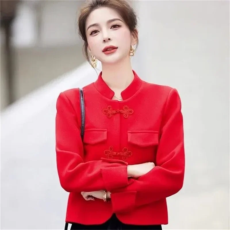 Pop Pop 2024 Spring Autumn Female New Chinese Style Age Reducing Pan Button Woolen Coat Women Short Design Sense Small Fashionab