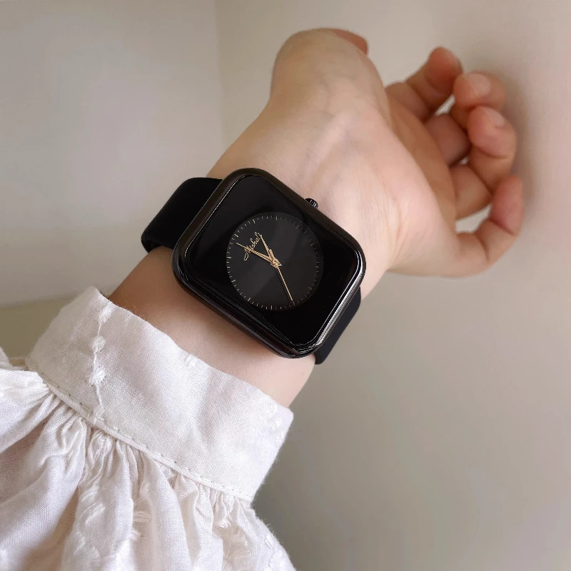 Classic Trend Ladies Watch Elegant Simple Fashion Waterproof 2025 Quartz Watch Birthday Gift
