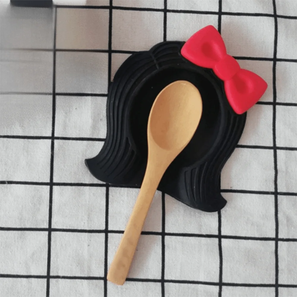

2pcs Cute Silicone Women Hair Spoon Rest Heat Resistant Thickened Spatula Holder Cartoon Utensil Holder Countertop