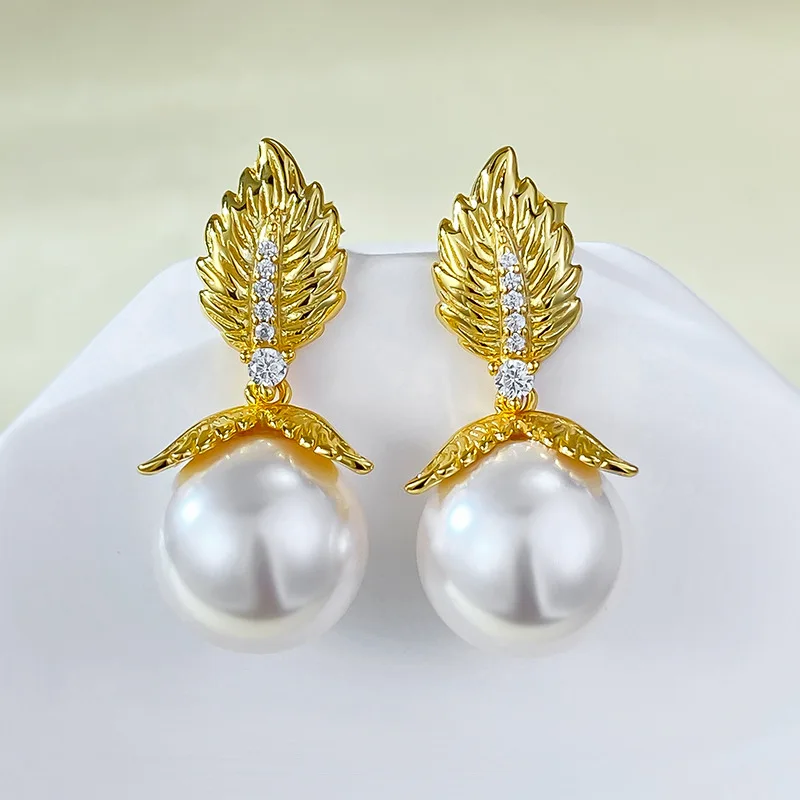 

French Vintage Style Pearl Earrings 12mm Gold Leaves Elegant and Fashionable Style Single Item Hot Selling Jewelry Personality