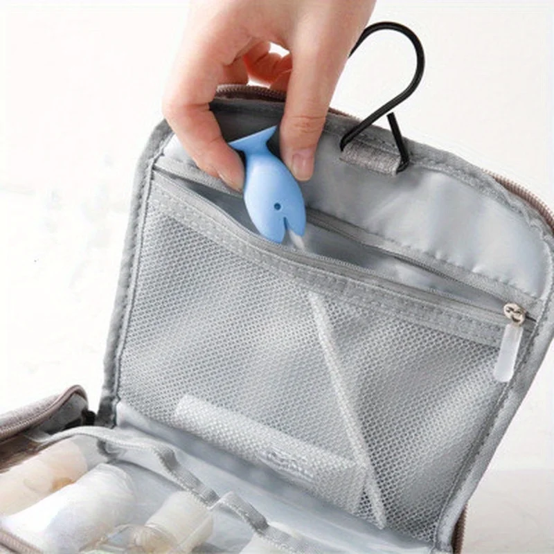 1unit fish shaped silicone toothbrush protector, a portable toothbrush storage cover essential for journeys - Detail 1