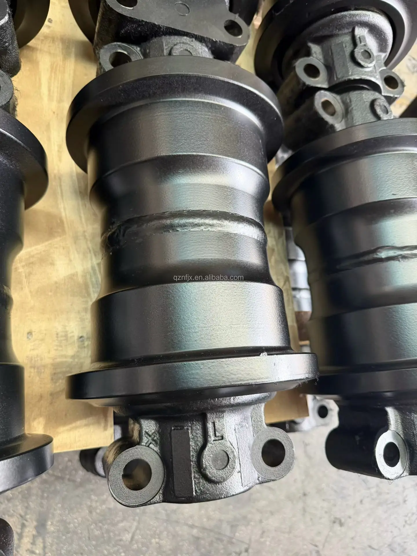VOE14614180 VOE14606490 VOE14532330 VOE14568594 EC360 EC380 EC330 Excavator Chassis Parts Track Rollers
