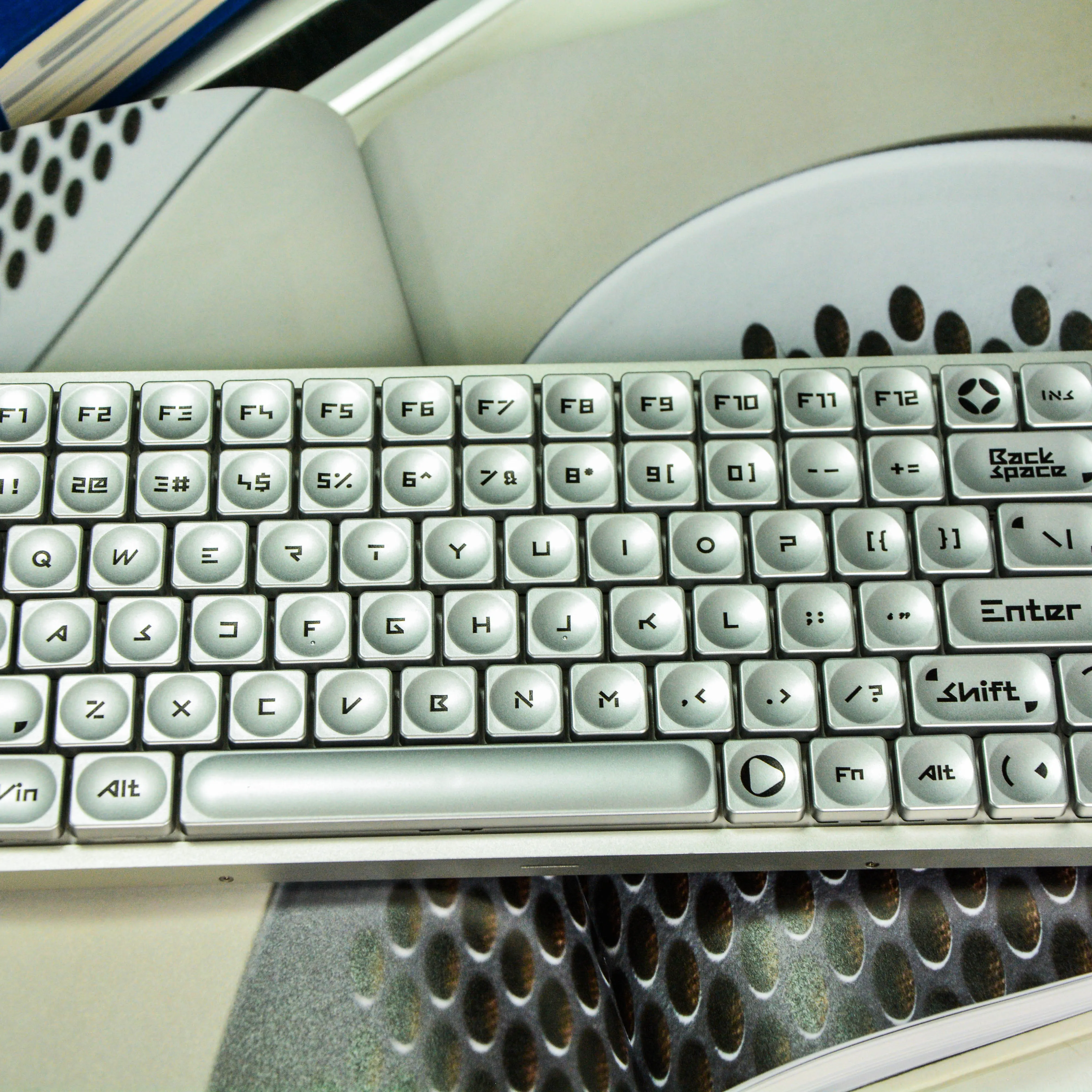 

Набор серебряных низкопрофильных колпачков для клавиш, индивидуальная распылительная краска, печать 75, раскладка, колпачок для клавиатуры MX Switch, аксессуары для клавиатуры