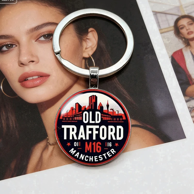 Fashion Manchester Red Witch Football Culture Theme Pattern Zinc Alloy Keychain Men's Pendant