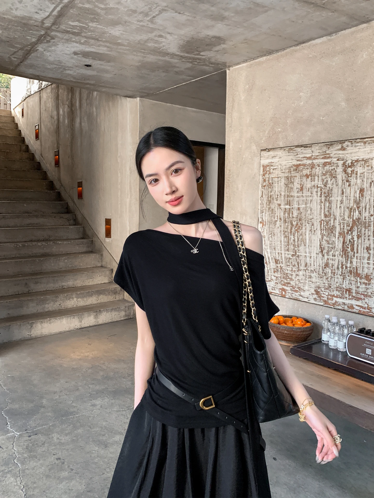 

Женская футболка Binguo из смесовой шерсти с коротким рукавом, летняя новинка, повседневный универсальный топ с драпировкой на плечах, дышащий, комфортный, легкий