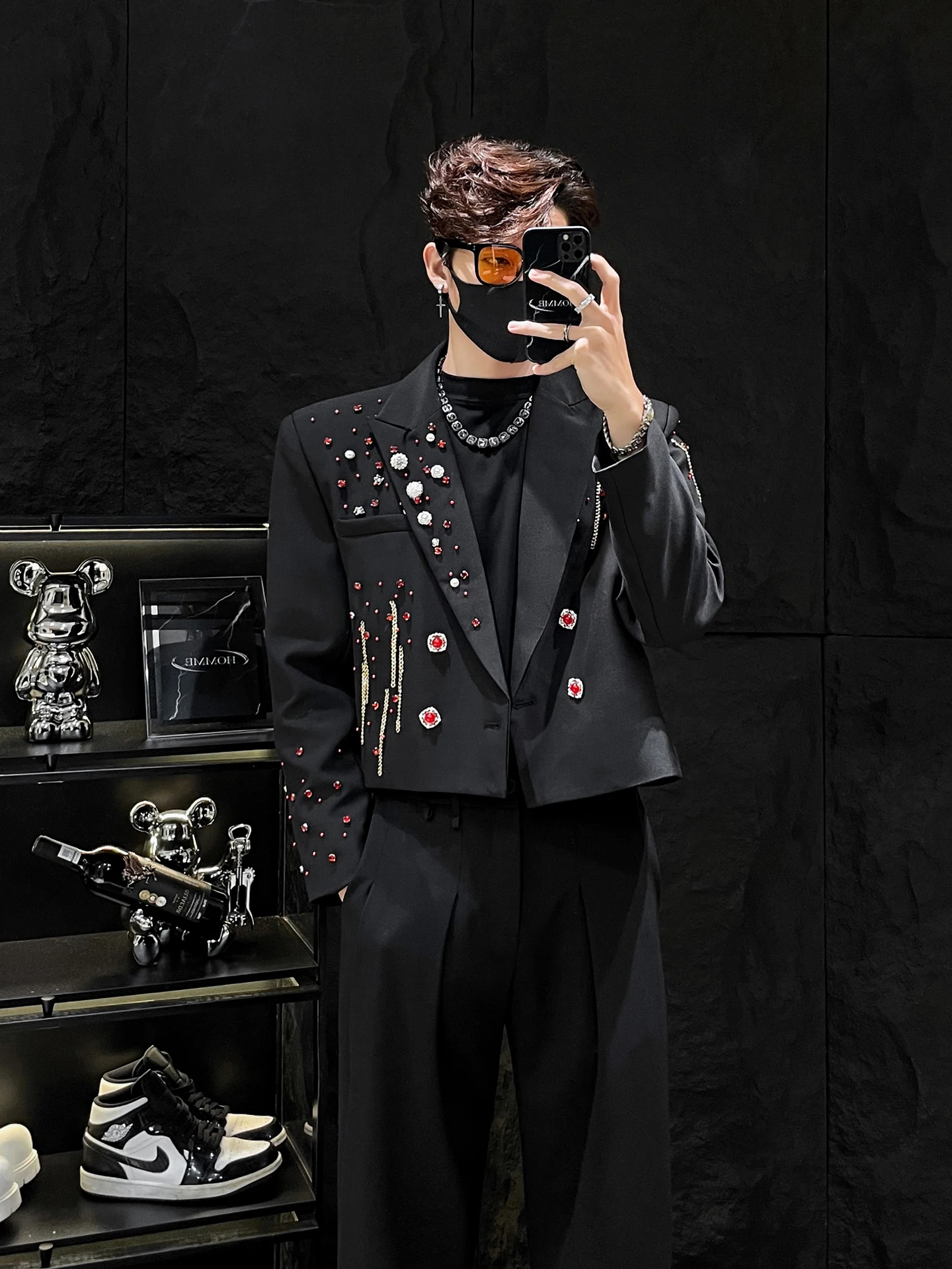 

Мужской пиджак с цепочкой и вставками из красных страз, с зеркальным дизайном, повседневный, осенний, модный, для создания молодежного образа