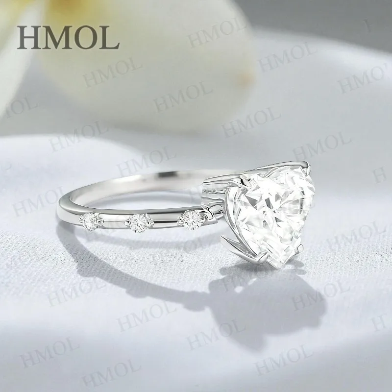 Heart Cut Moissanite 3 Carat Ring Four-Claw Mount Design Perfect for Wedding Anniversary Christmas Easter Surprises