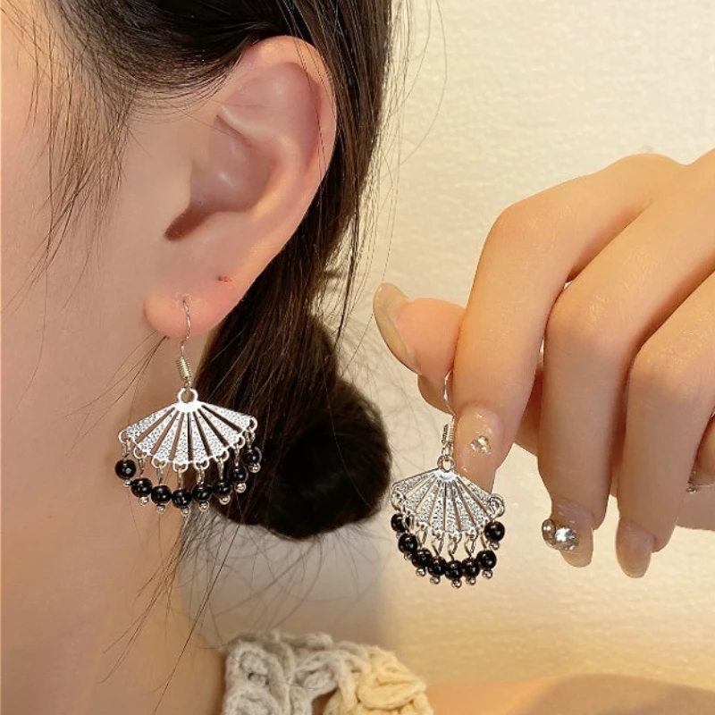 

Geometry New Chinese Style Fan-shaped Tassel Stud Earring for Women Fashion Customized Jewelry Minimalist Accessories Wholesale