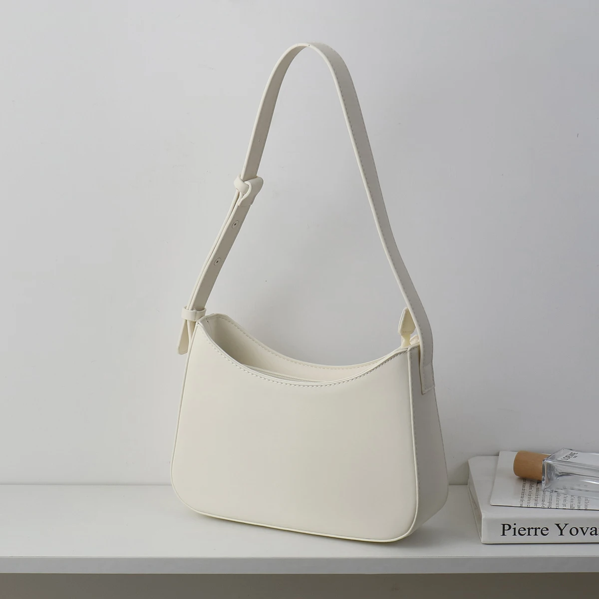 Semplici borse ascellari versatili donna 2024 autunno nuove borse da pendolare solide coreane borsa a tracolla singola a tracolla Vintage Casual