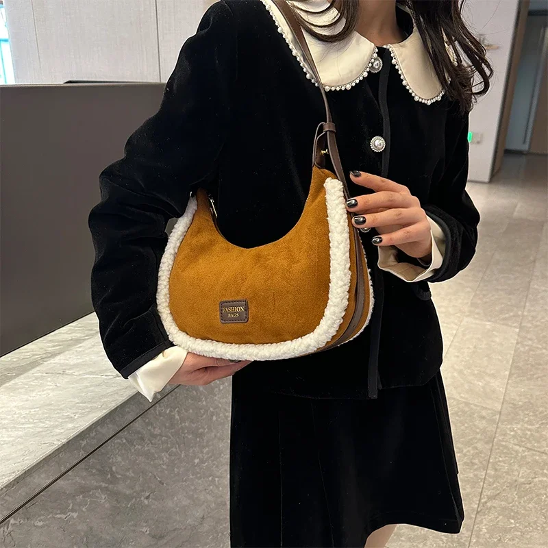 Half Moon torebka na ramię w stylu Vintage torebka z zamszowej skóry torebka na ramię dla kobiet zimowa mała torebka Crossbody włóczęga