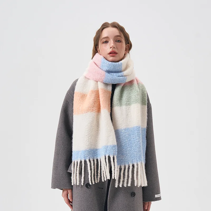 2023Winter New with32%Wool Women's ScarfSweet Contrast Stripes Wool Blended Soft Glutinous Outer Layer with Cold Resistant Shawl