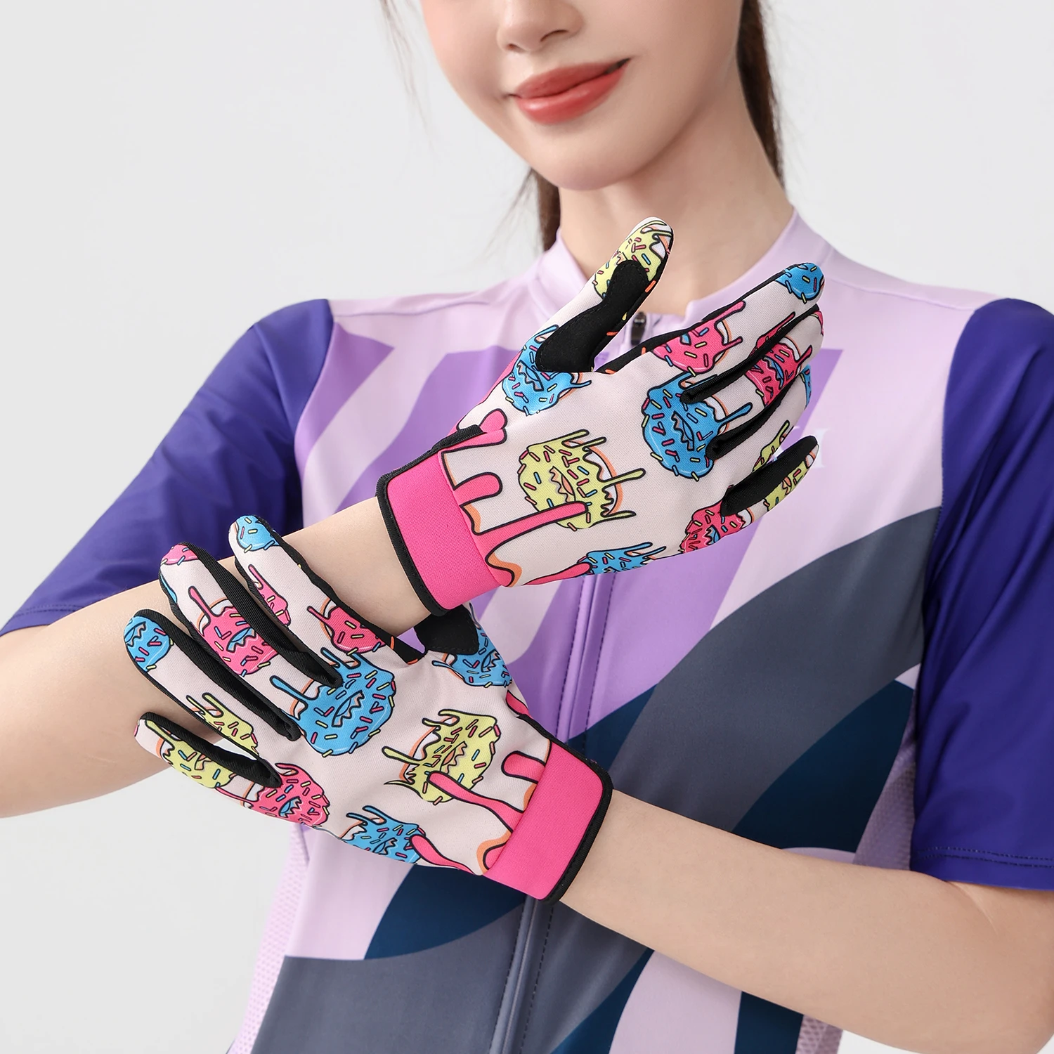 Suitable for teenagers and adults riding gloves with touch screens - Sweet Donut personalized pattern, breathable polyester fibe