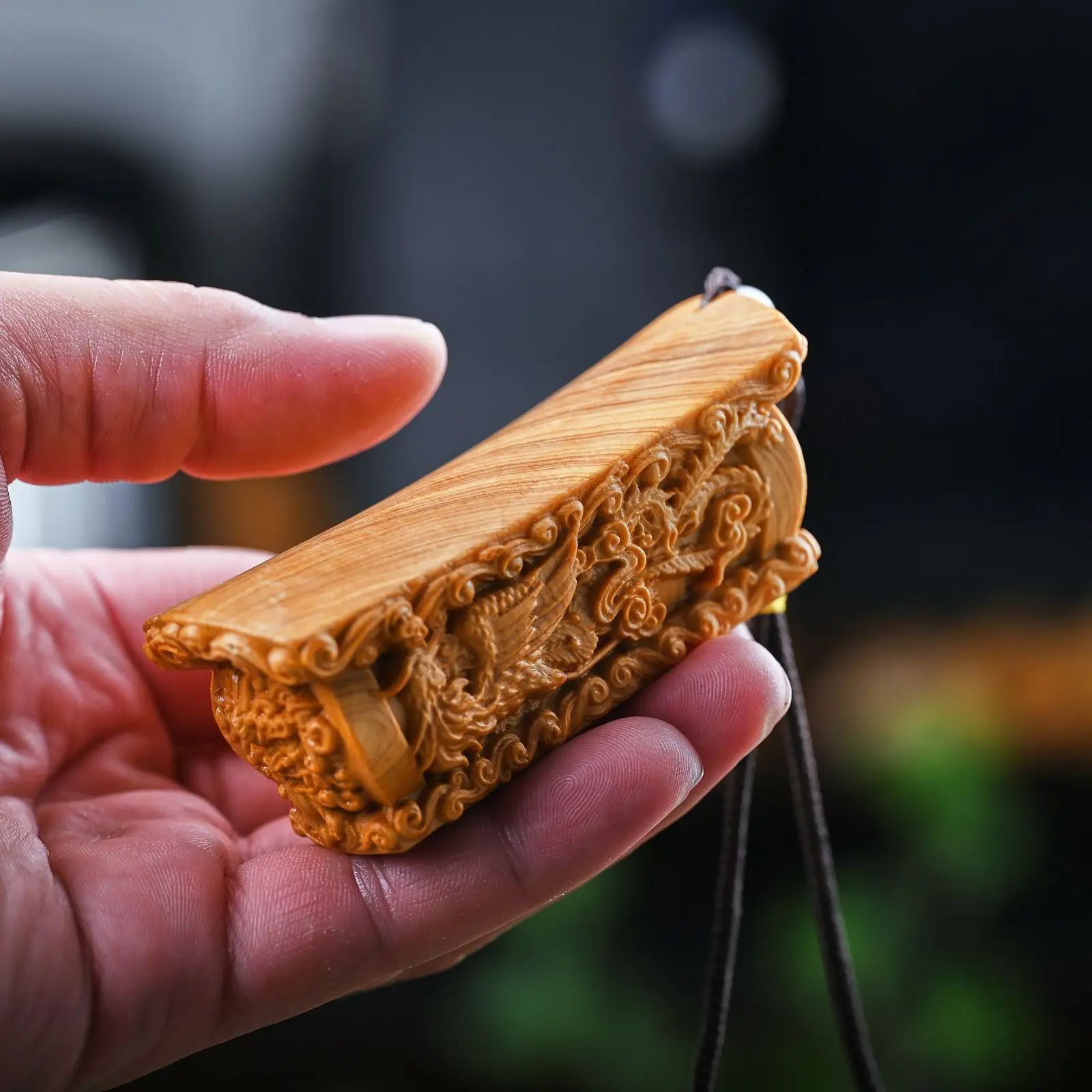 Yabai Wood Carved Dragon And Phoenix Auspicious Fortune Charm For Men Pocket Hand Palm Bead Fidget Desk Ornament Lucky Blessing