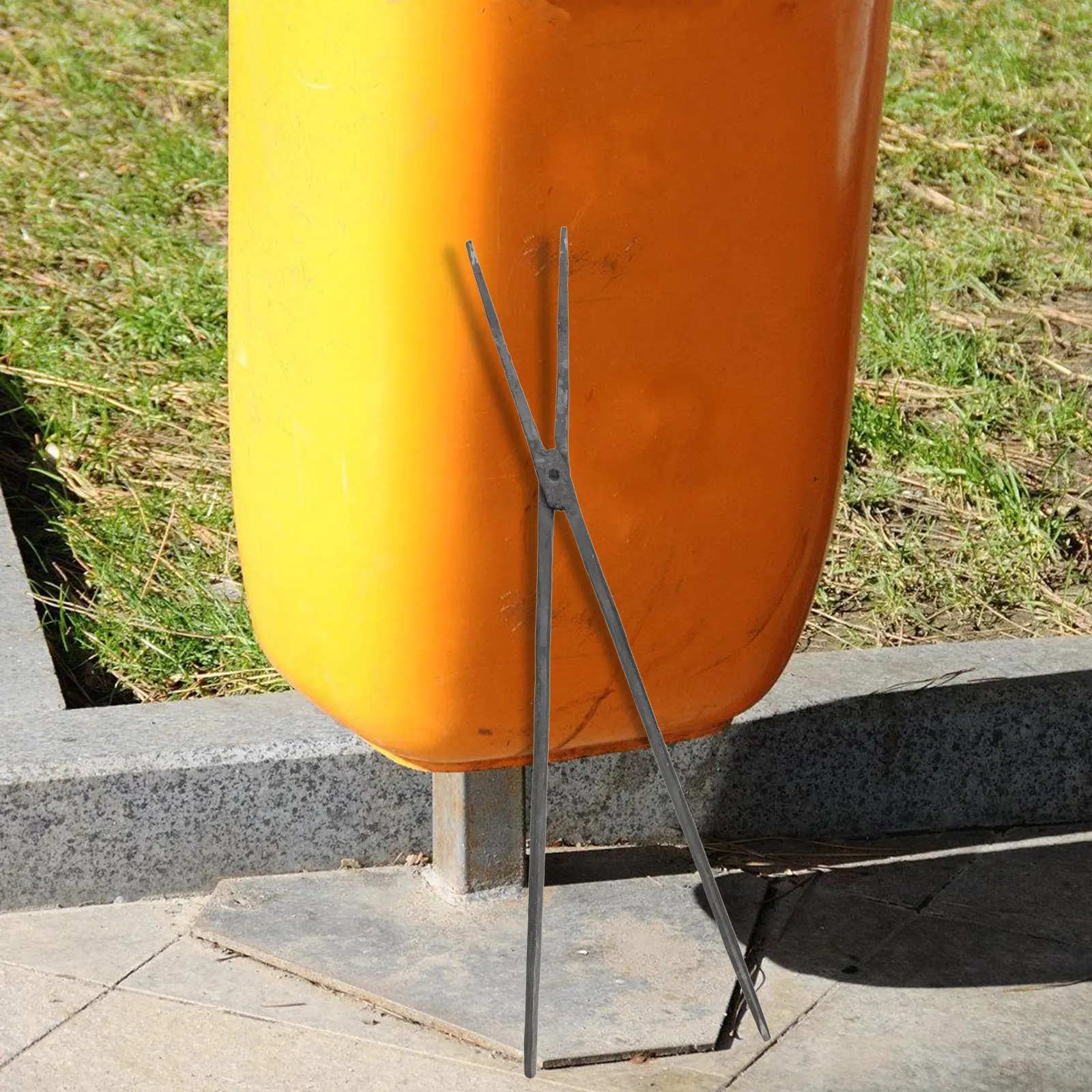 Heavy-Duty High-Carbon Steel Garbage Grabber Long Handle Ergonomic Litter Picker Firewood Tong Outdoor Barbecue Camping Trash