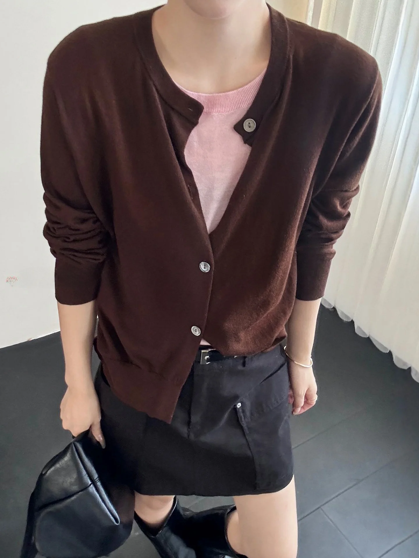 

Цветной трикотаж, круглый Ne Long Sve Base irt, мягкий, приятный для кожи, корейский, свободный крой, осенний сезон, универсальный топ