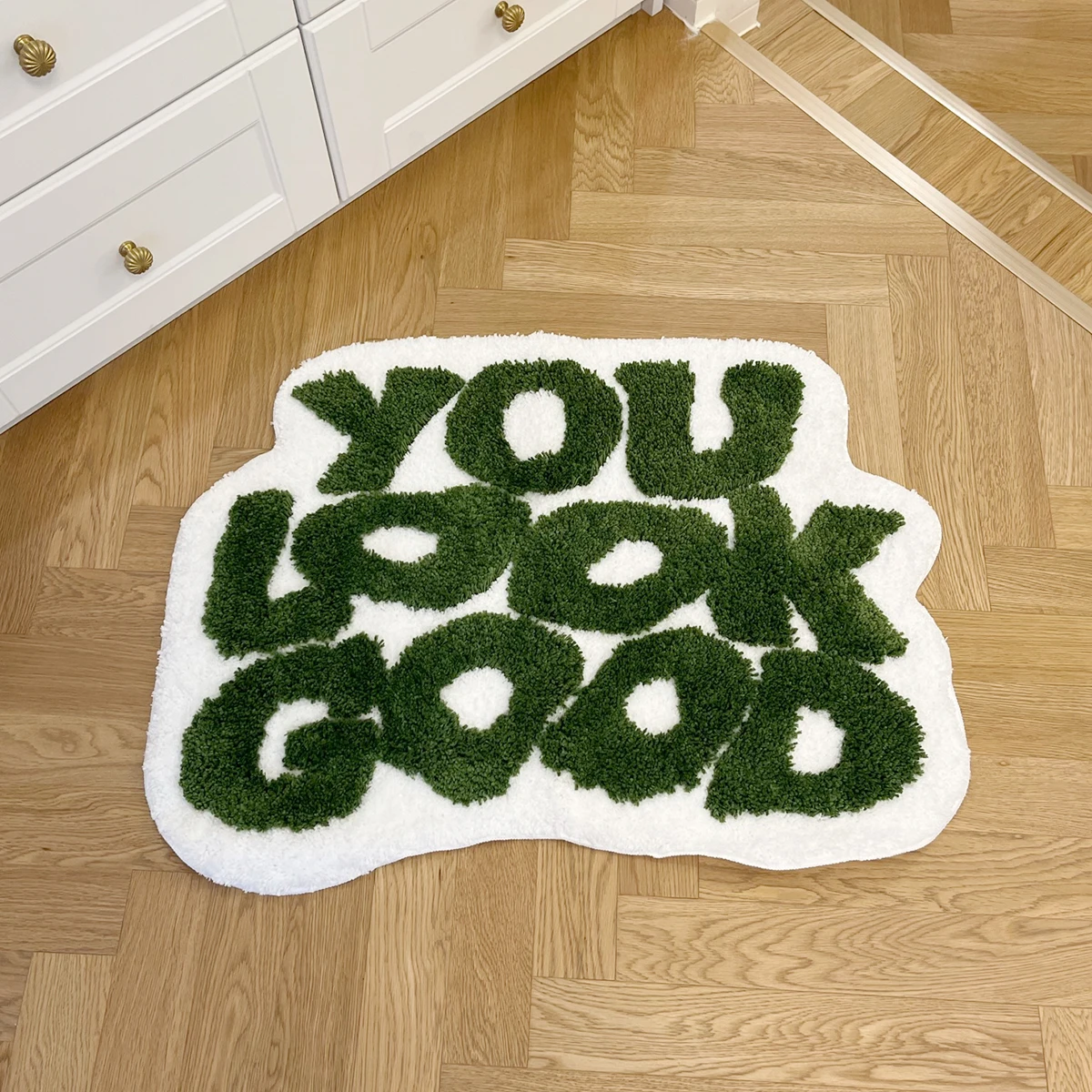 You Look Good Tufted Rug Fluffy Letters Carpet Girls Room Decor Gothic Home Decor Bathroom Mats Black Goth Bedroom Kitchen Room