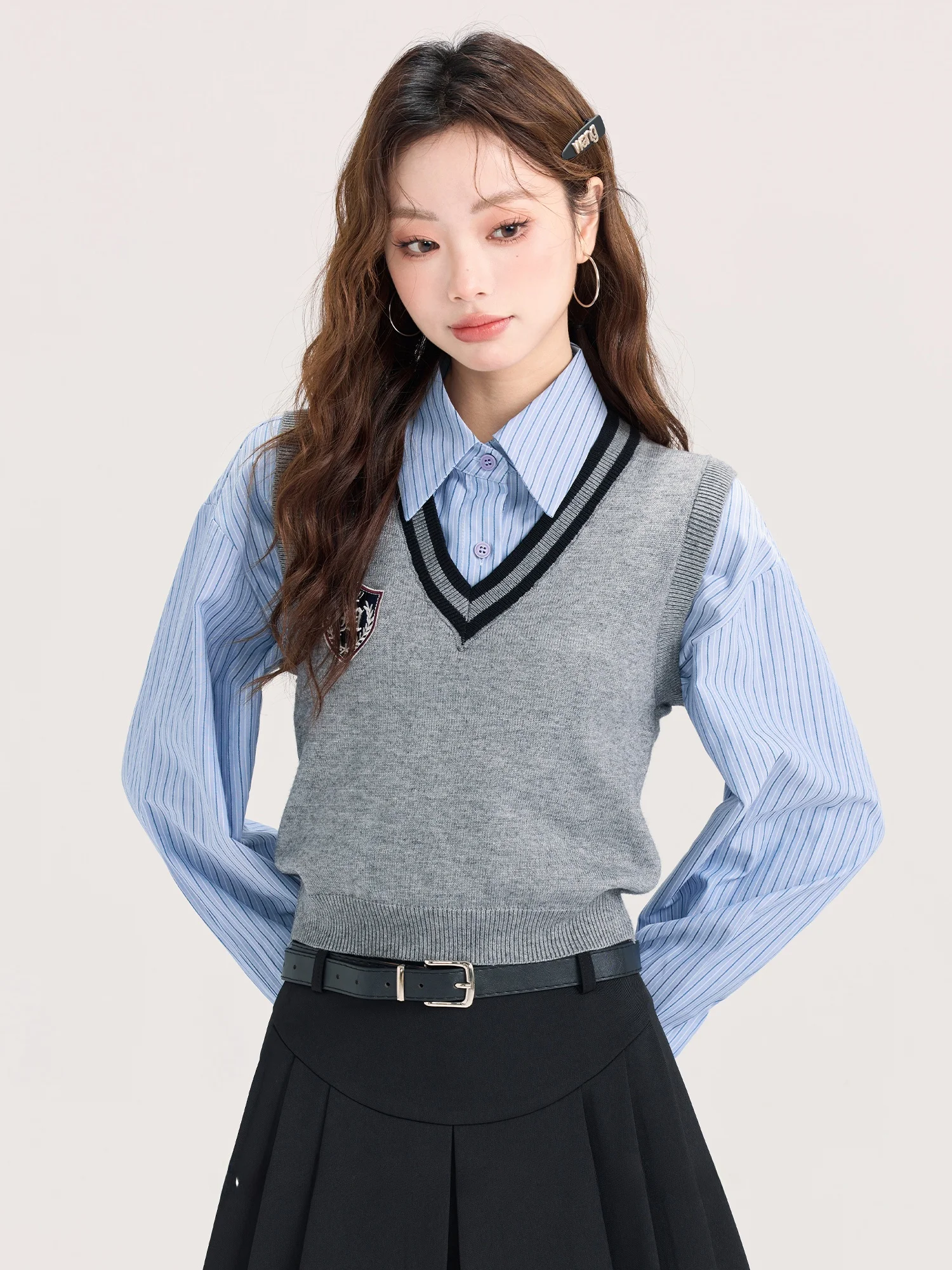 

ay Knitted Vest Women's Early Autumn Layering irt Outerwear Sweater Slimming Top Versatile Sle ort Length V-Ne