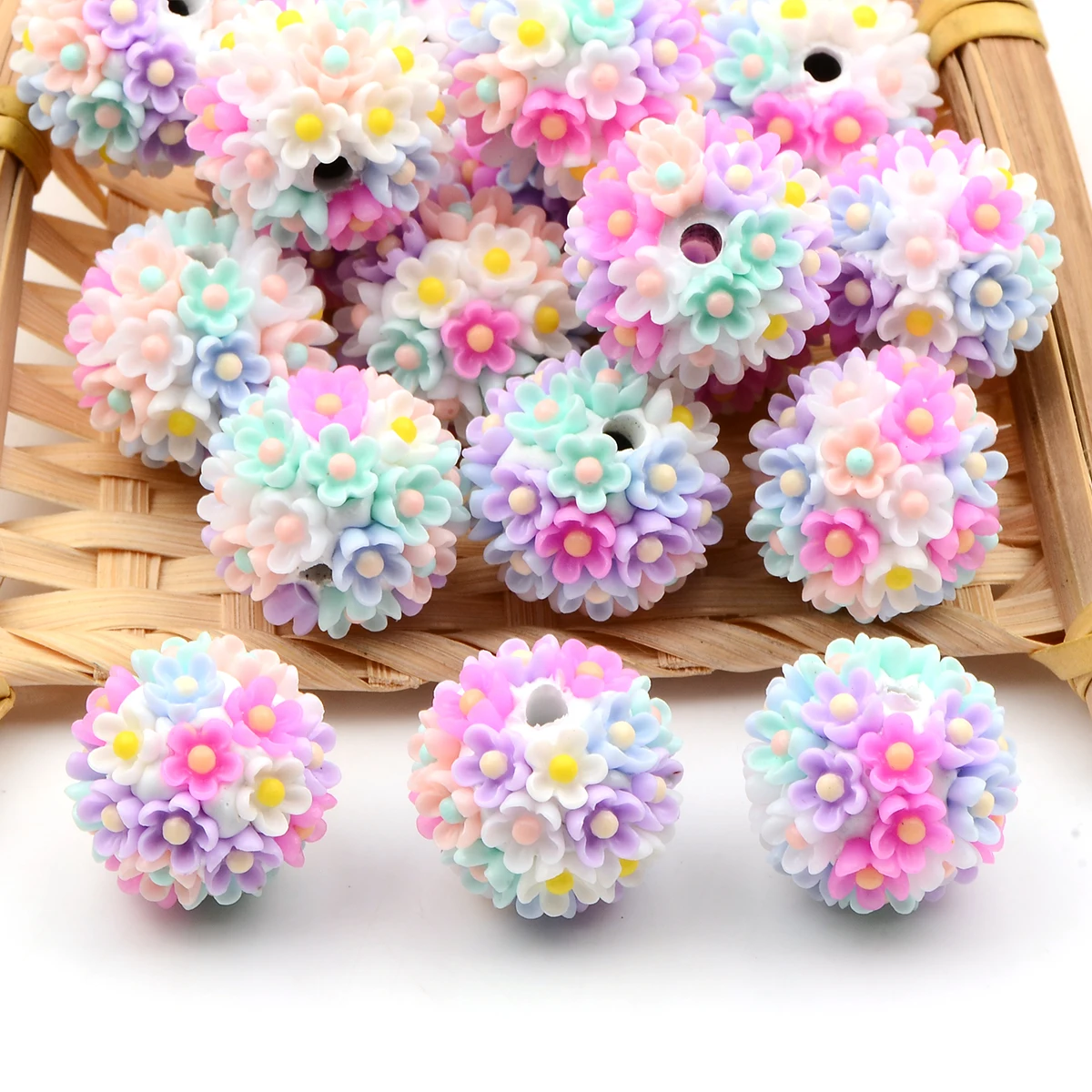 4pcs Beautiful Flower Balls Round Beads for Jewelry Making DIY Bracelet Phone Pen Bag Chain Beaded Decors Accessories