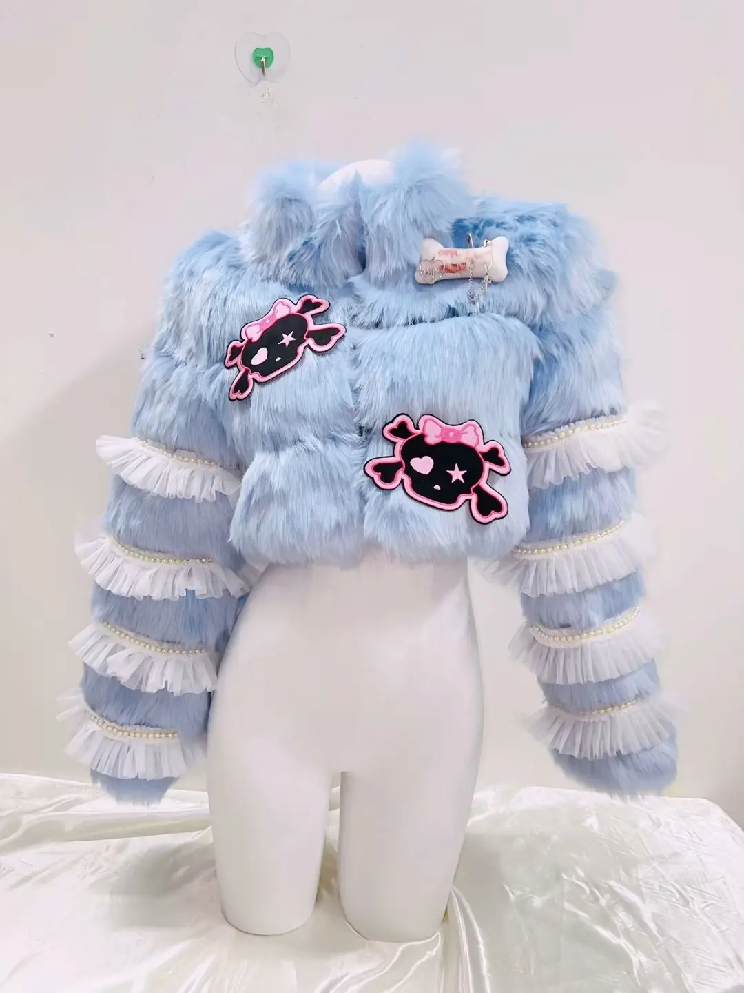 เสื้อโค้ทขนสั้นสีชมพูสไตล์เจ้าหญิงแบบดั้งเดิม ปักลาย Y2K น่ารักหวานแหวว สไตล์โกธิค อุ่นสบาย