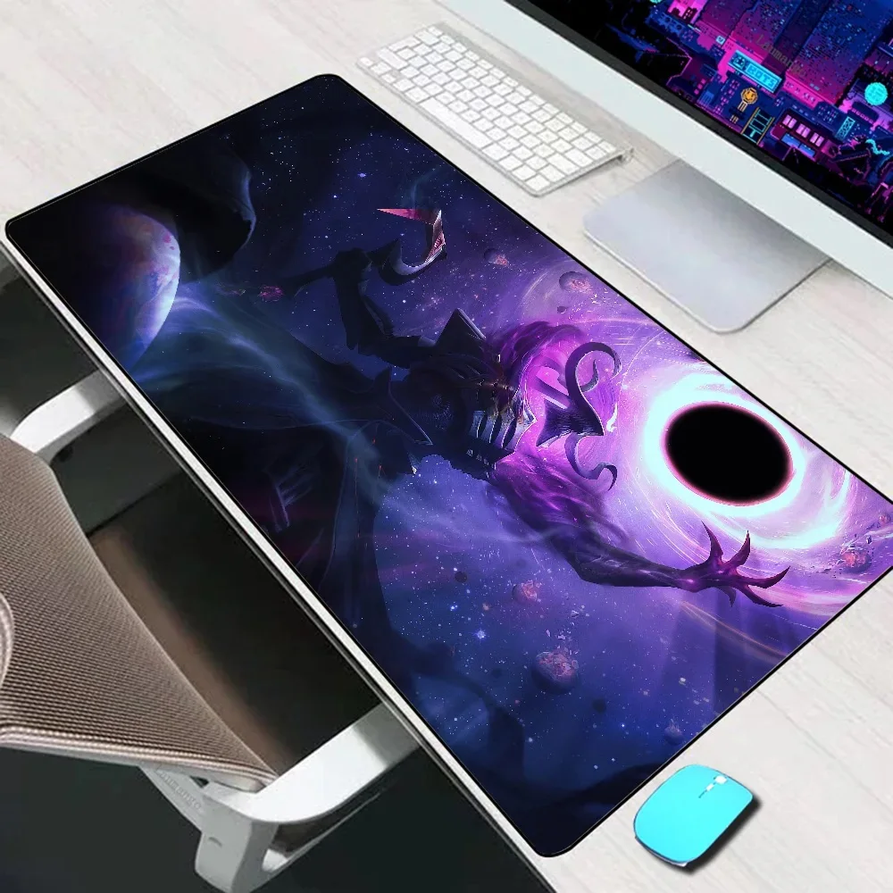 League of Legends Thresh Large Mouse Pad Gaming Accessories Mouse Mat Laptop Keyboard Mat PC Gamer Desk Pad Computer Mousepad