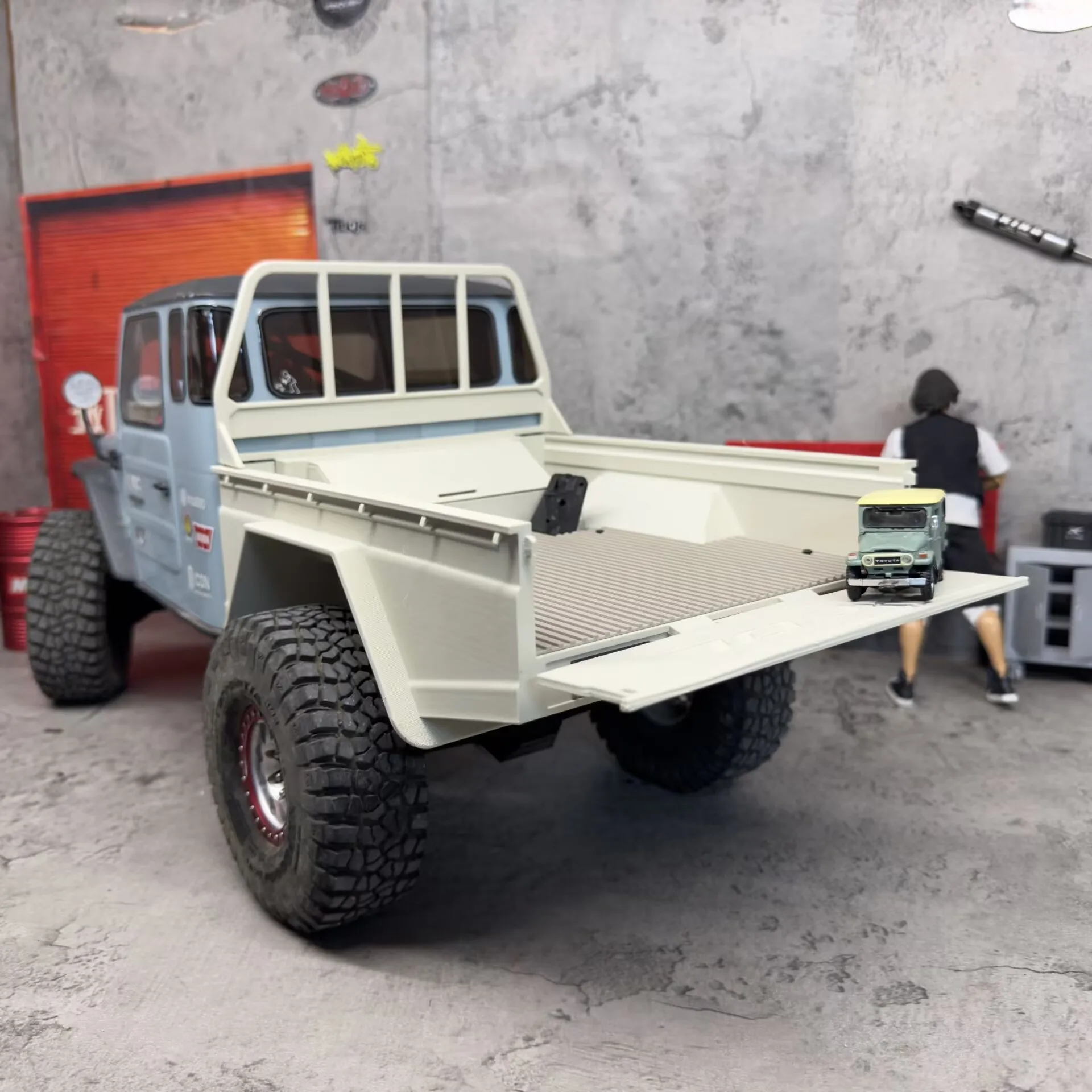 Vanquish Products VS4-10 Phoenix PHL-8 FJ40 Internation 1/10 Scale ROCK Crawler Truck Flatbed Rear Bucket Gantry Frame